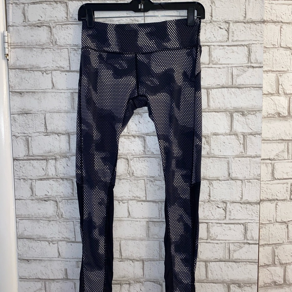 Lululemon leggings!